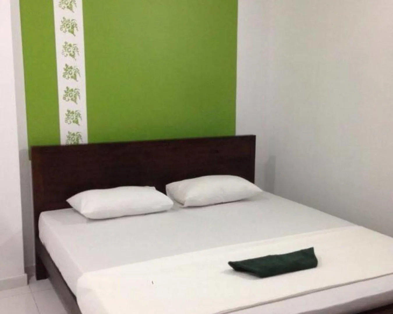 ** Hotel Star City Villa Colombo Sri Lanka
